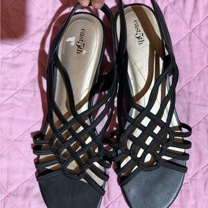 East 5th Women's Black Strappy Sandals
